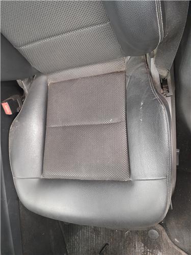 asiento delantero izquierdo mercedes benz cla