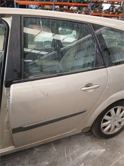 puerta trasera izquierda renault grand scenic