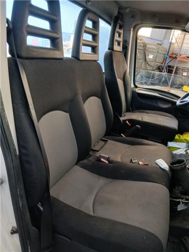 asiento delantero derecho iveco daily furgon