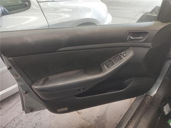 guarnecido puerta delantera izquierda toyota avensis wagon (t25)(2003 >) 1.8 sol [1,8 ltr.   95 kw 16v cat]