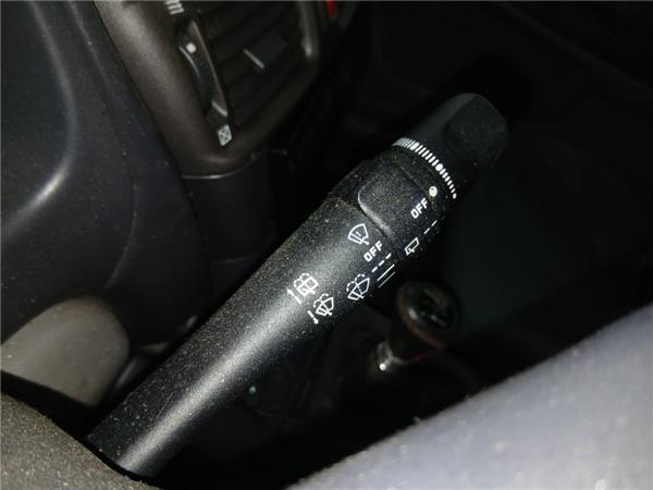 mando limpiaparabrisas nissan almera n16e 012