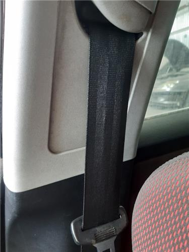 cinturon seguridad delantero derecho seat leo