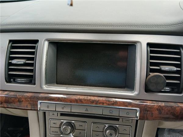 pantalla jaguar xf 2008  30 v6 diesel edition