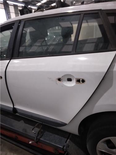 puerta trasera izquierda renault megane iii r