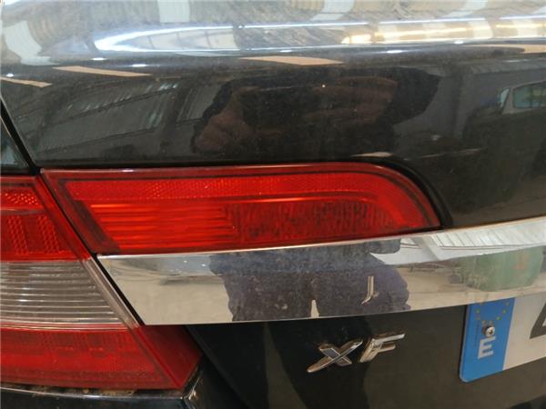 piloto porton trasero izquierdo jaguar xf 200