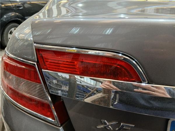 piloto porton trasero izquierdo jaguar xf 200