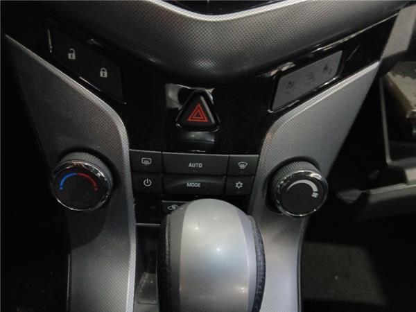 mandos climatizador chevrolet cruze 5 puertas