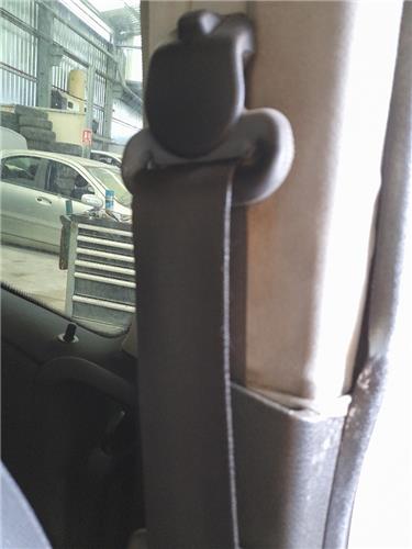cinturon seguridad delantero izquierdo merced