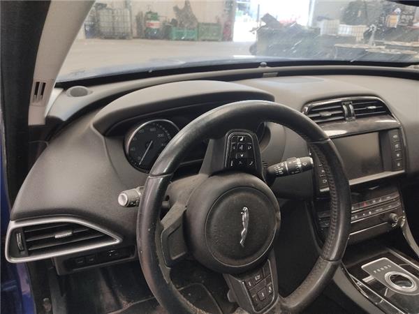 salpicadero jaguar xe 102014 20 portfolio 20