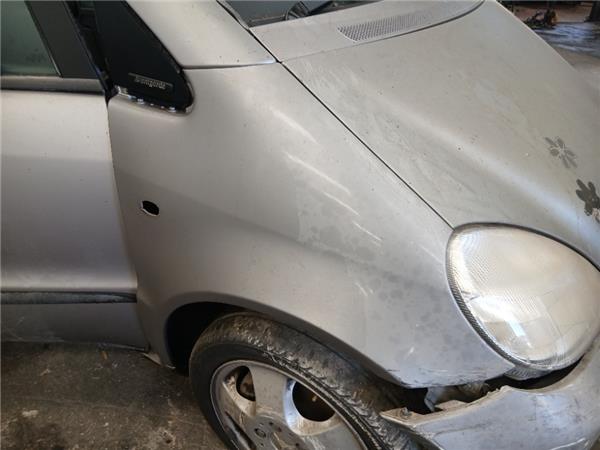 aleta delantera derecha mercedes benz clase a