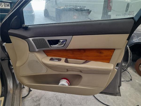guarnecido puerta delantera derecha jaguar xf