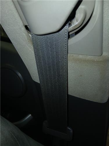 cinturon seguridad delantero izquierdo toyota