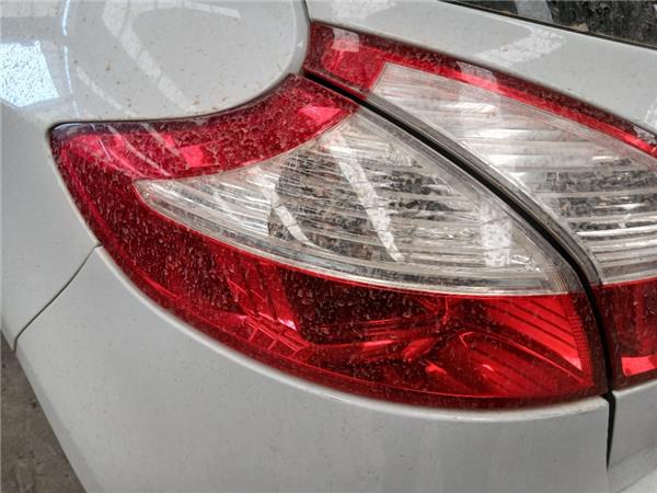 piloto trasero izquierdo renault megane iii f