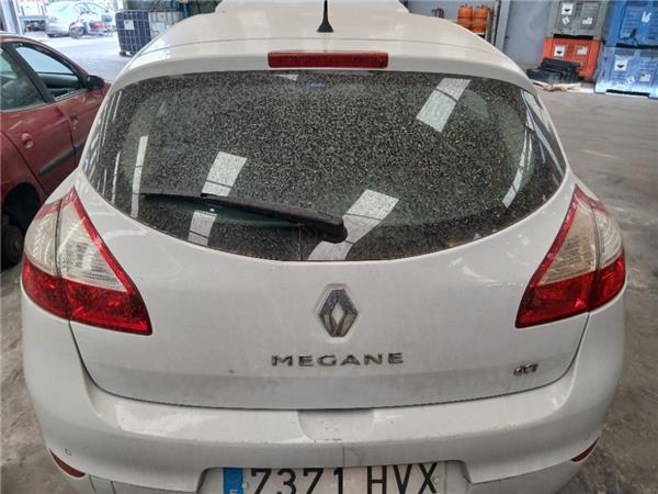 porton trasero renault megane iii fastback bz
