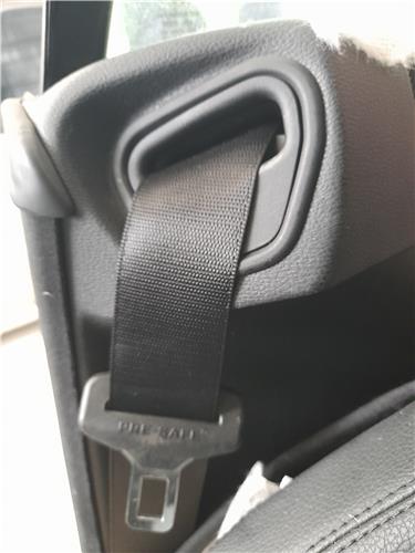 cinturon seguridad delantero derecho mercedes