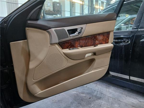 guarnecido puerta delantera derecha jaguar xf