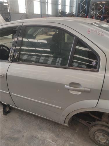 puerta trasera izquierda ford mondeo iii seda
