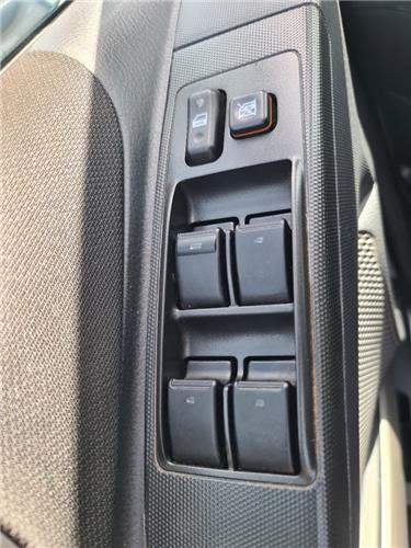 botonera puerta delantera izquierda toyota corolla verso (r1)(2004 >) 1.8 sol [1,8 ltr.   95 kw 16v cat]