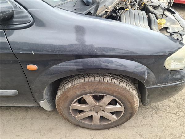 aleta delantera derecha chrysler voyager rg 2