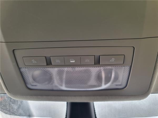 luz interior techo opel astra j berlina 5p (12.2009 >) 1.4 cosmo [1,4 ltr.   103 kw 16v turbo]