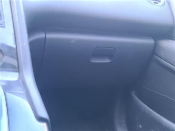 guantera salpicadero peugeot 5008 092009 16