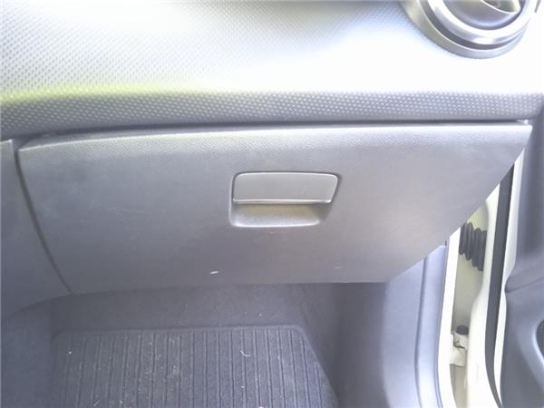 guantera salpicadero mercedes benz clase a bm