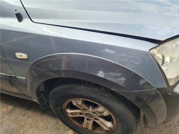 aleta delantera derecha kia sorento bl 2002