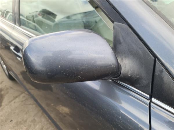 retrovisor electrico derecho toyota avensis b