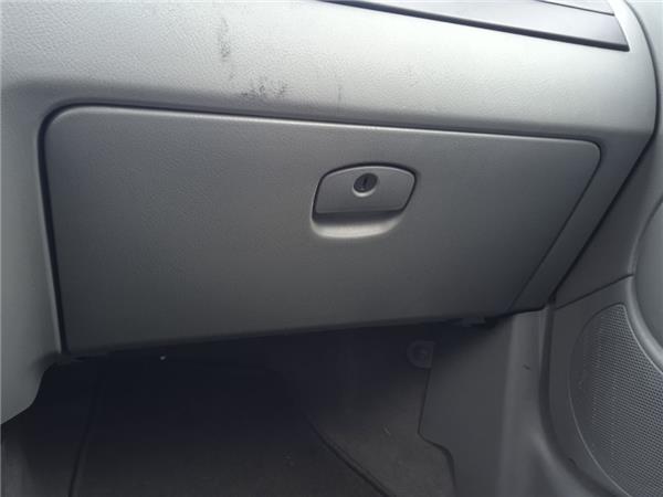 guantera salpicadero chevrolet lacetti 2005