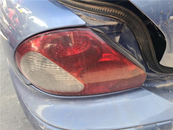 piloto trasero izquierdo jaguar x type 2001