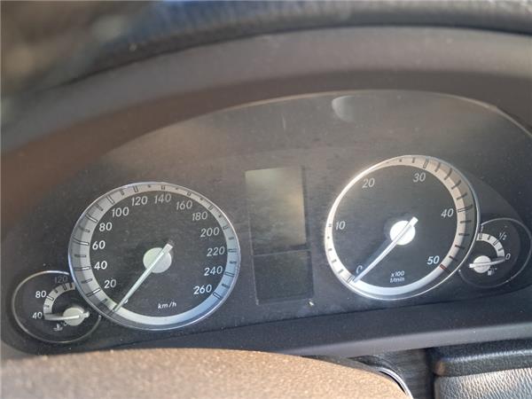 cuadro instrumentos mercedes benz clase c bm