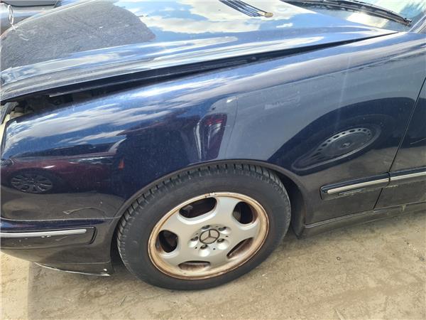 aleta delantera izquierda mercedes benz clase