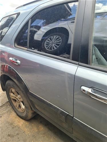 puerta trasera derecha kia sorento bl 2002 2