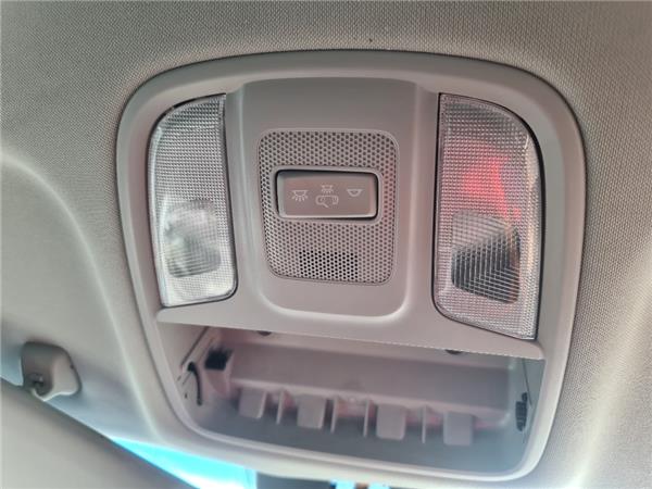 luz interior techo kia sportage ql 2016 17 b