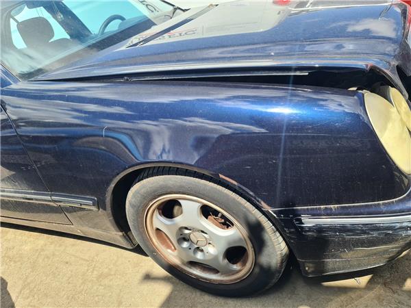 aleta delantera derecha mercedes benz clase e