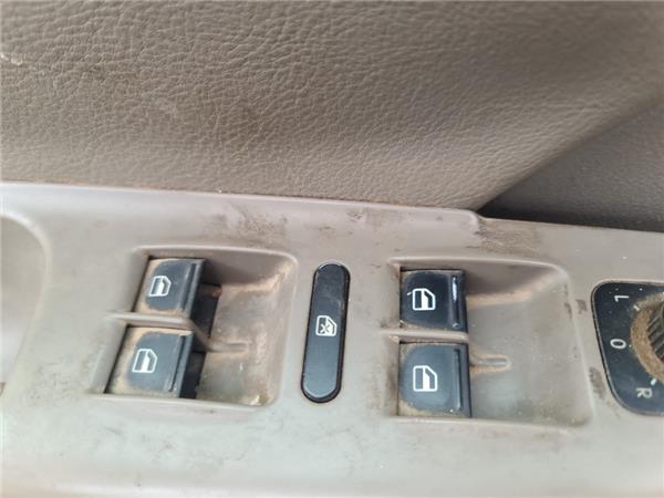 botonera puerta delantera izquierda volkswage