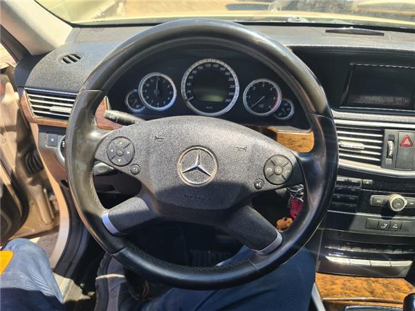 volante mercedes benz clase e (bm 212) lim. (01.2009 >) 2.1 e 200 cdi be avantgarde edition (212.005) [2,1 ltr.   100 kw cdi cat]