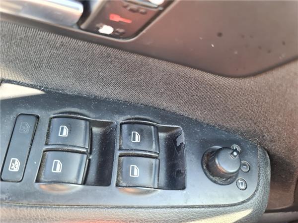 botonera puerta delantera izquierda audi a4 b