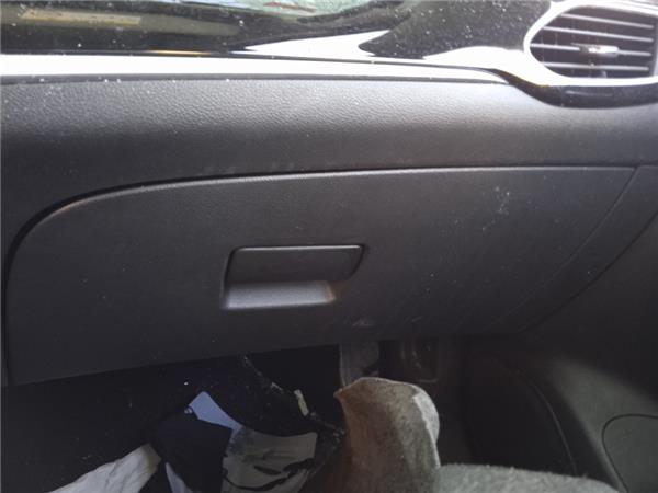 guantera salpicadero opel astra k berlina 5p