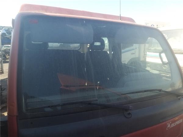 luna delantera nissan cabstar 012004 cabina