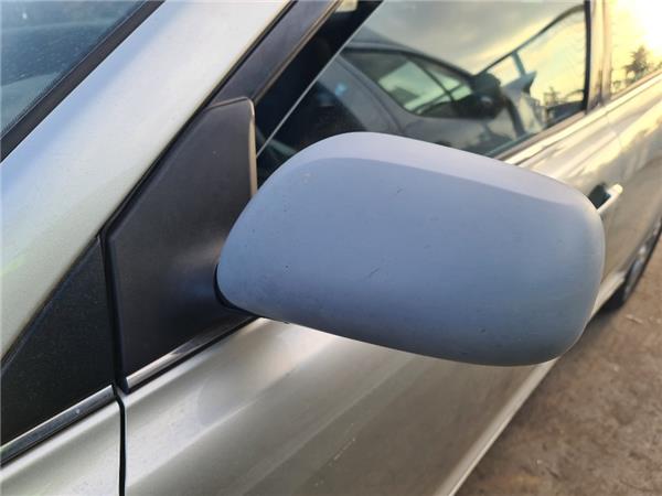 retrovisor electrico izquierdo toyota avensis