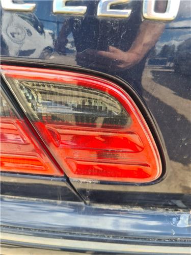 piloto porton trasero izquierdo mercedes benz