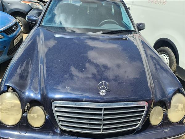 capo mercedes benz clase e bm 210 berlina 051