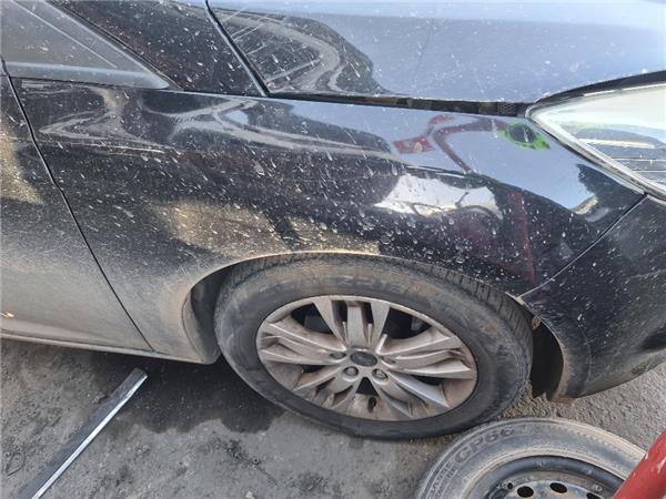 aleta delantera derecha ford focus berlina cb