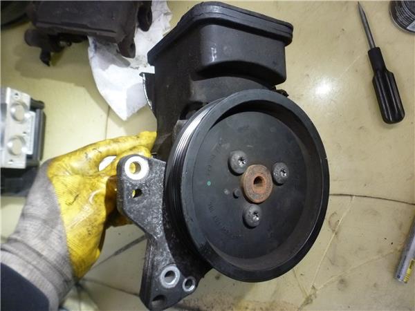 bomba servodireccion bmw serie x3 e83 2004 2