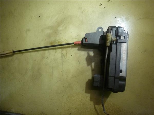 cerradura puerta trasera derecha opel zafira
