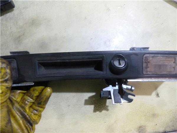 cerradura porton audi a6 berlina (4f2)(2004 >) 3.0 tdi quattro (165kw) [3,0 ltr.   165 kw v6 24v tdi]