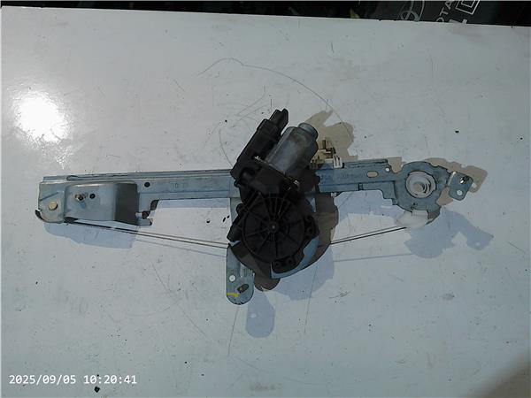 elevalunas electrico trasero derecho renault