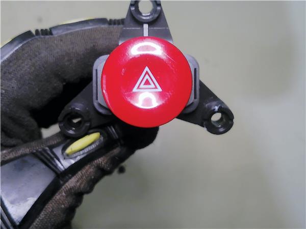 interruptor luces emergencia chevrolet matiz