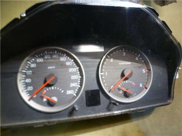 cuadro instrumentos volvo s40 berlina 2003  2
